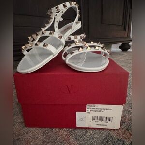 Valentino Rockstud Sandal in White in Size 9
